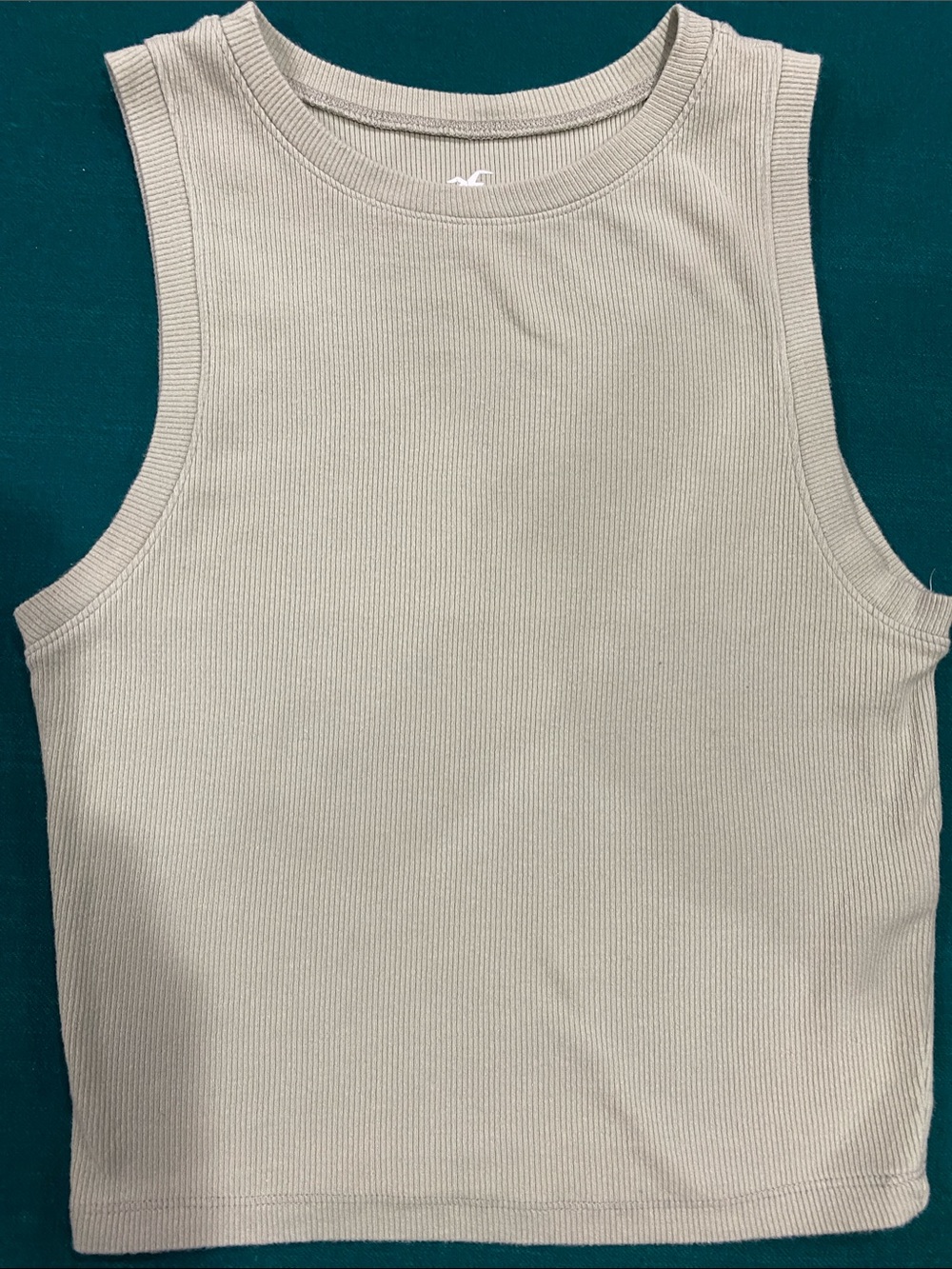 Hollister Cropped Ribbed Tank in Light Taupe Size S